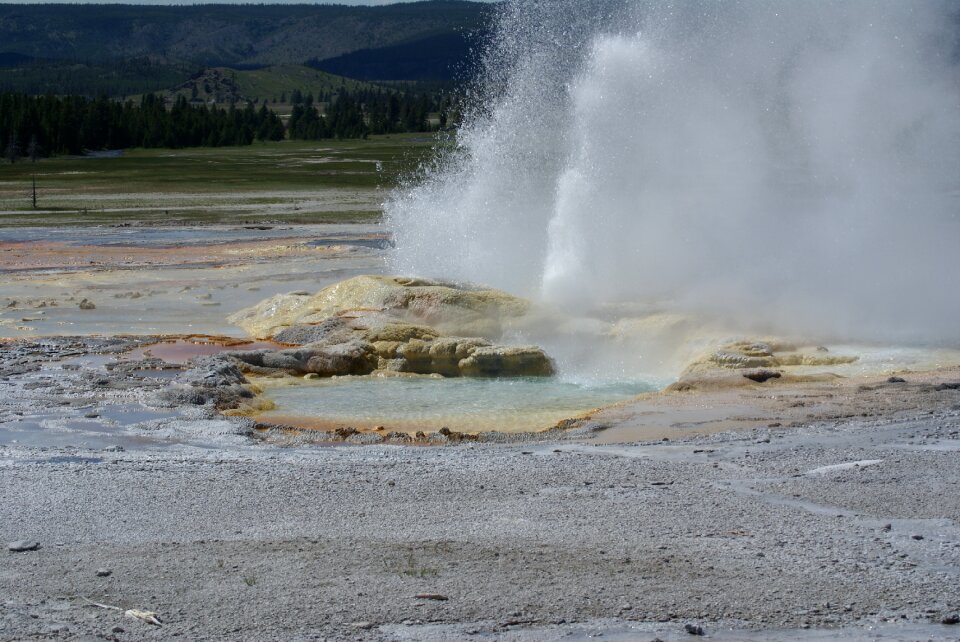 Yellowstone geyser united states