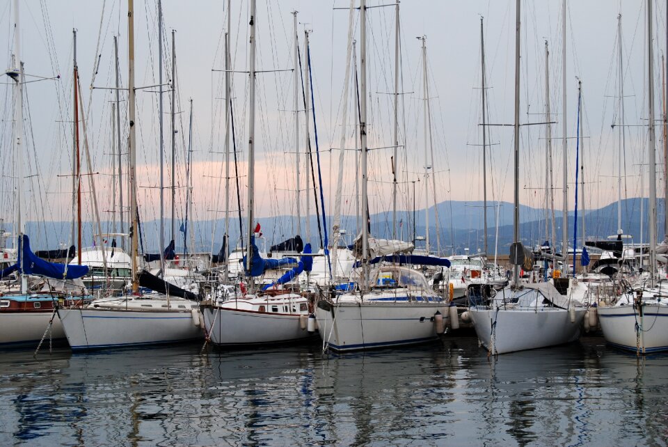 Sea water harbor