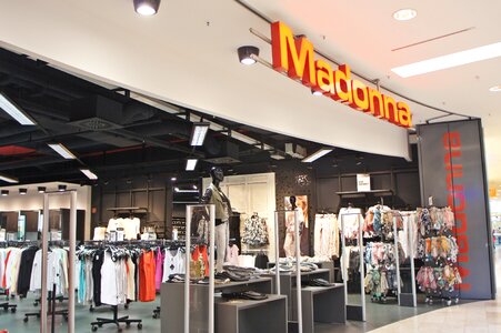 Clothing fashion shop
