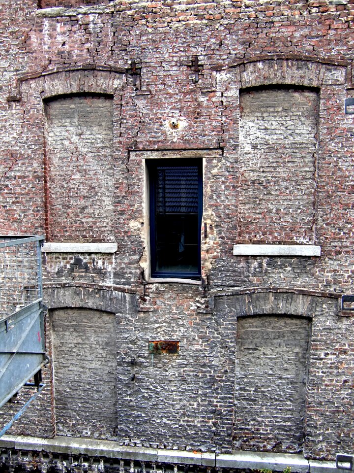Textile factory aachen facade