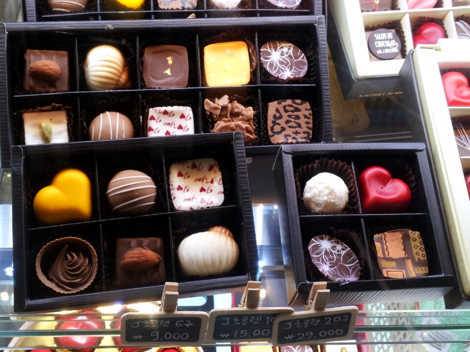 Gift pretty chocolates