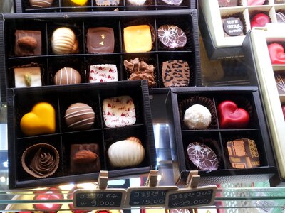 Gift pretty chocolates