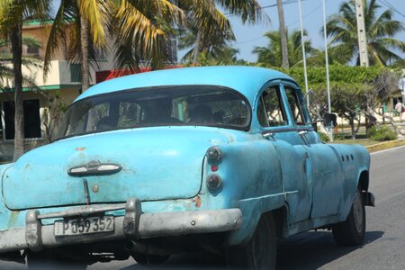 Cuba havana oldsmobile photo