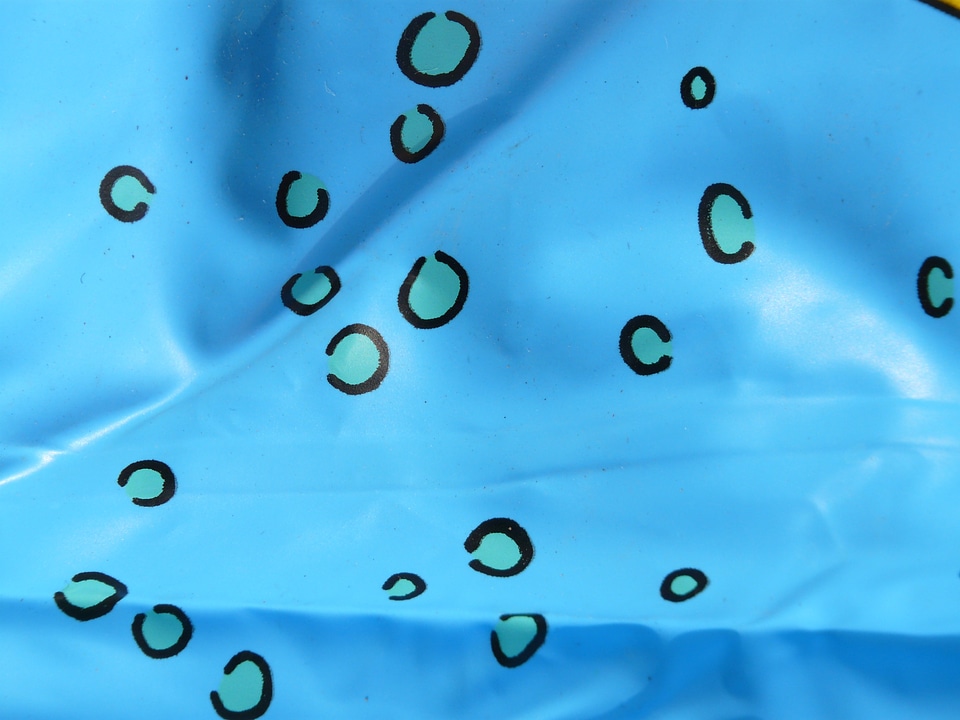 Printed air bubbles blue