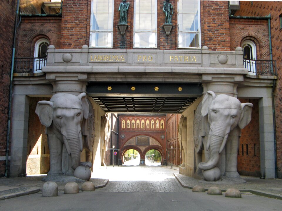 Copenhagen gray elephant
