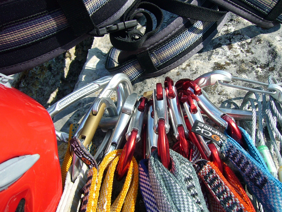 Ropes outdoor cliff