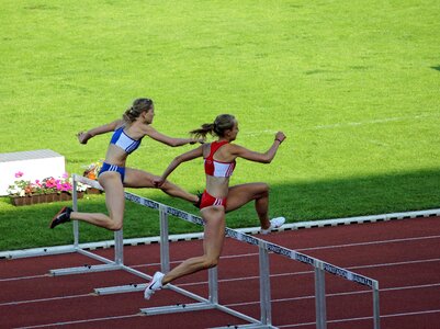Women hurdles sport