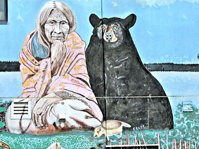Black bear building art