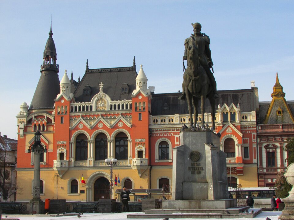 Center crisana city