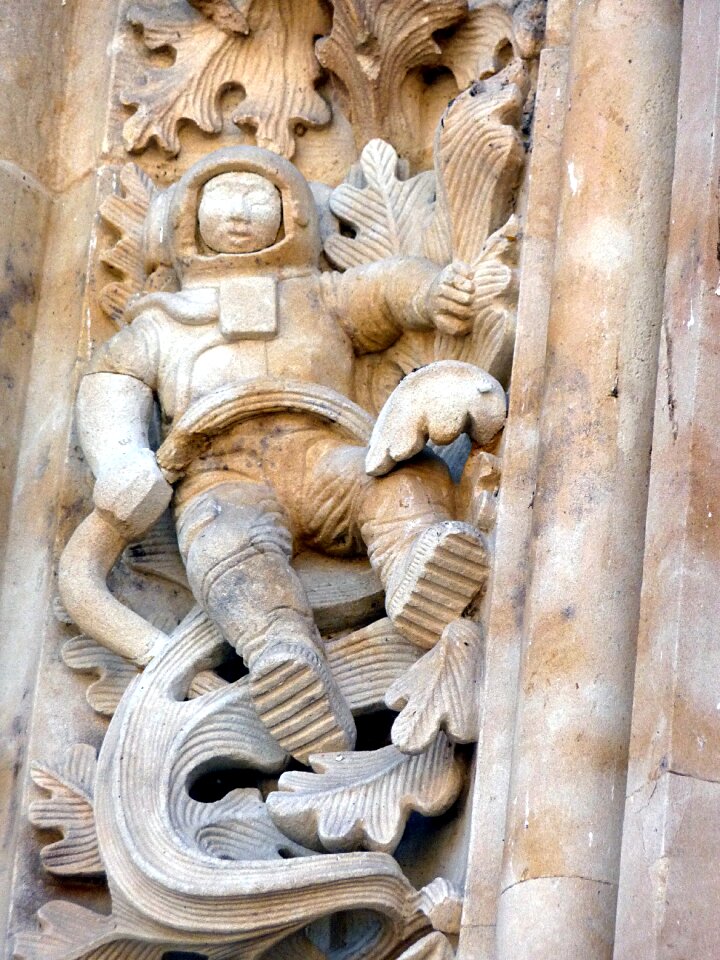 Cosmonaut cathedral salamanca