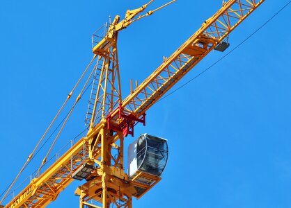 Crane operation load lifter construction work