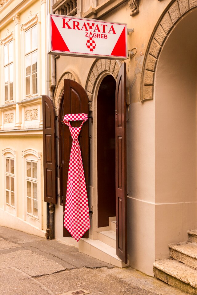 Tourism store