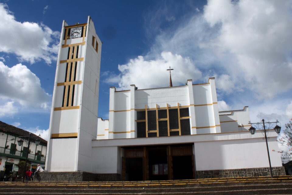 Cathedral architecture history