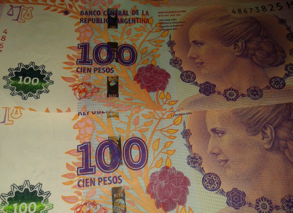 Money weight argentina