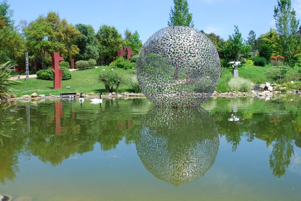 Sculpture metal outside travel