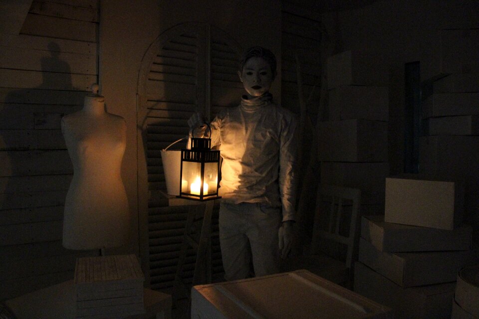 Dark lamp light