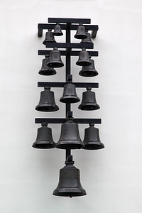 Carillon device instrument