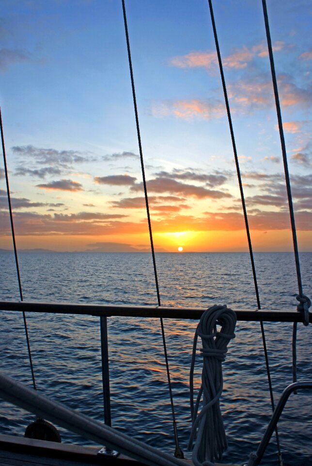 Sea boat abendstimmung photo