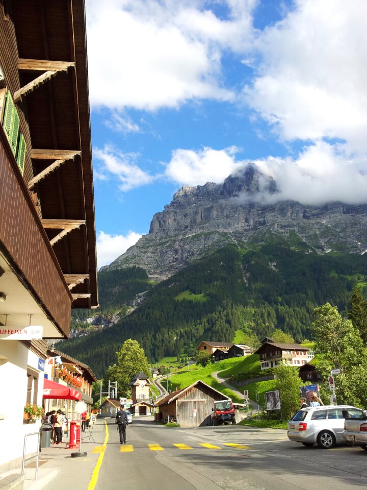 Interlaken swiss jungfrau would yo