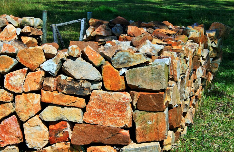 Walls shelter enclosure