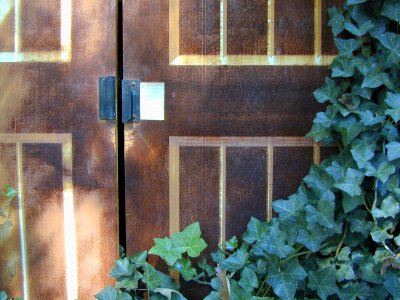 Grungy rusty metallic