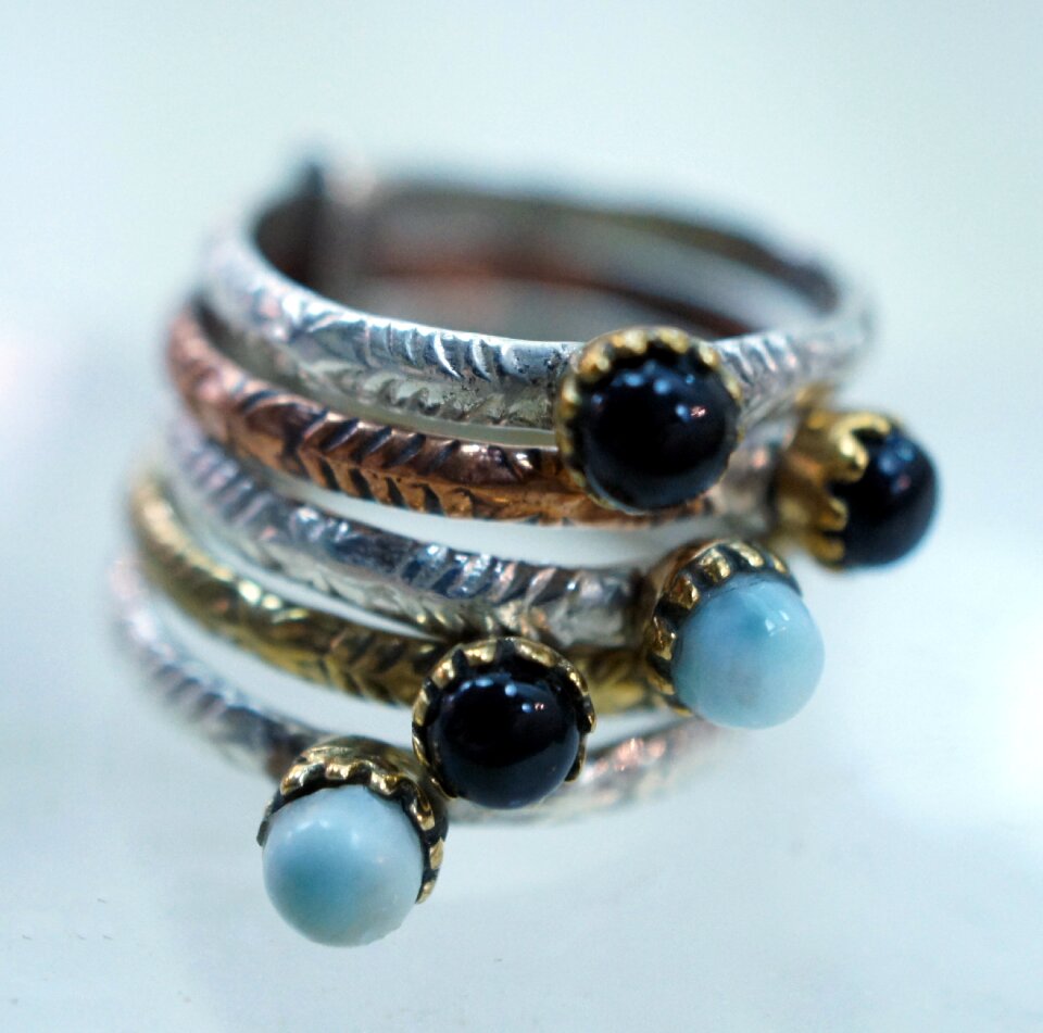 Ring sterling silver stone