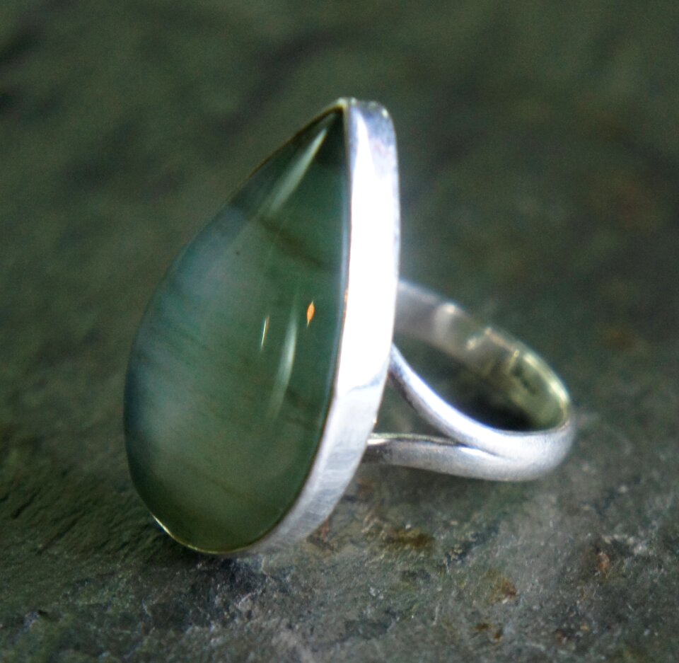 Teardrop silver metal
