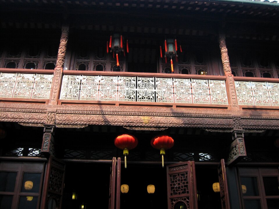 China wind gu lou lantern