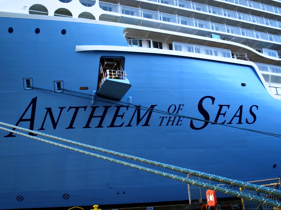 Cruise ship anthem of the seas ozeanriese