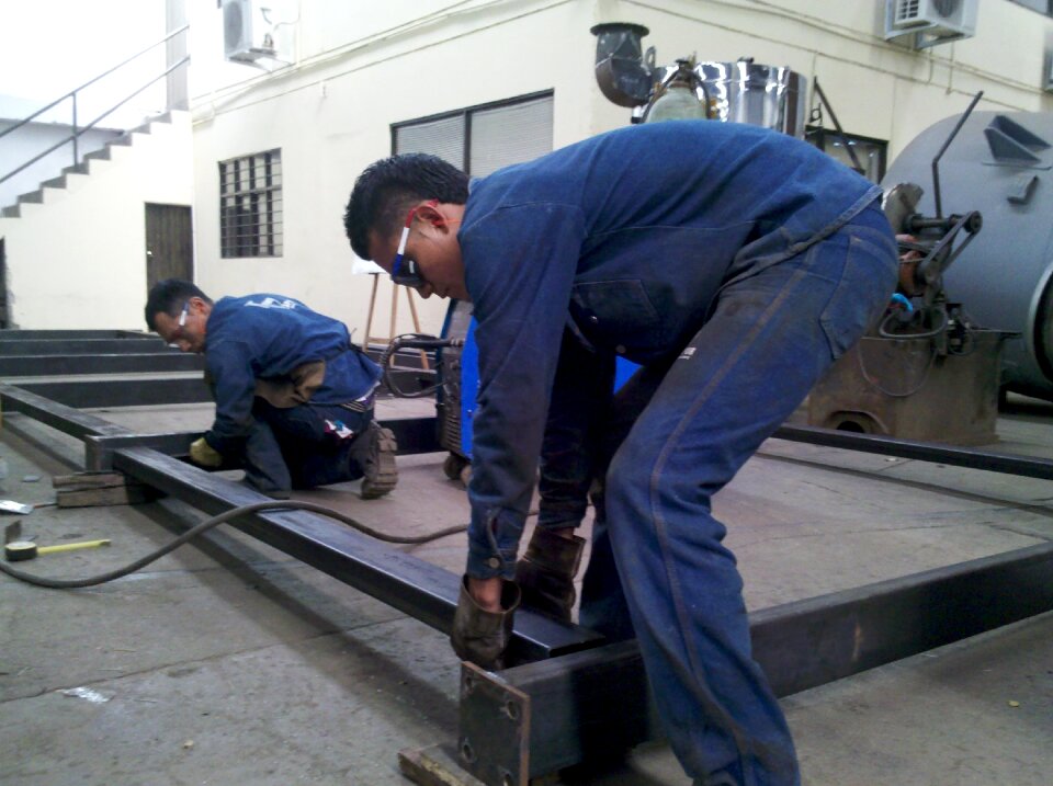 Manufactures worker job