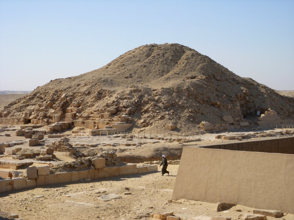 Pyramids egypt desert
