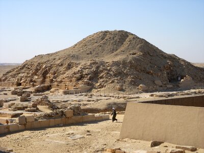 Pyramids egypt desert