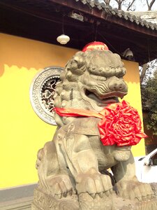 Temple sculpture china photo