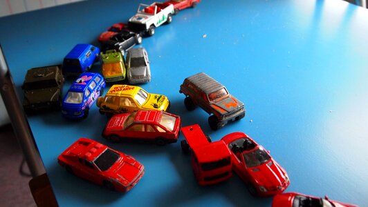 Colors sorting cars