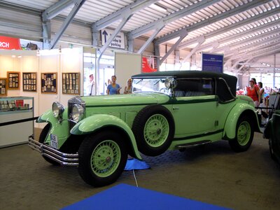 Auto veteran history