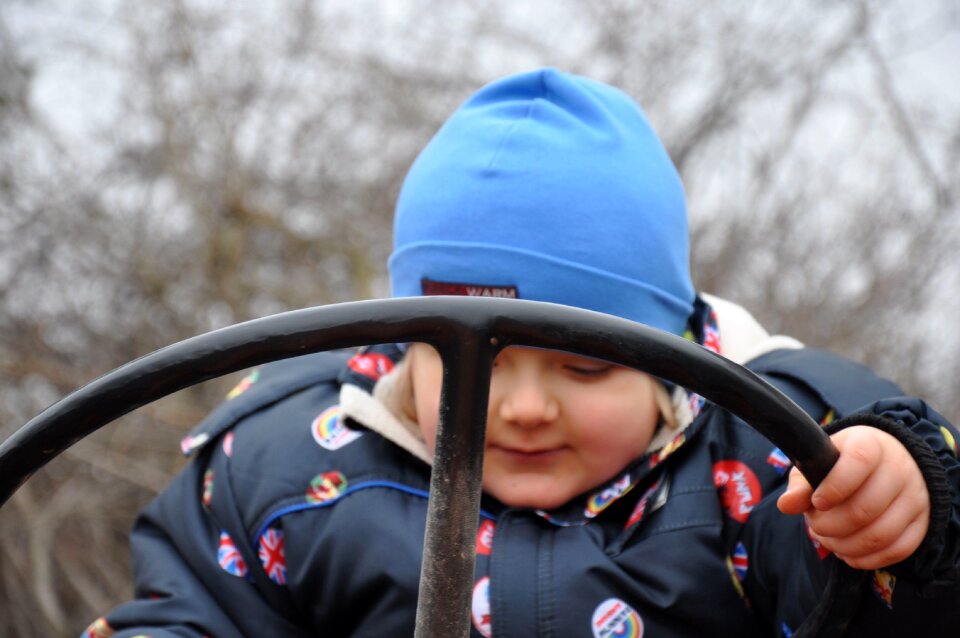 Cap boy steering wheel