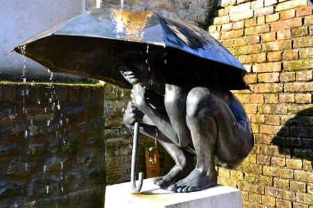 Bronze rain honfleur