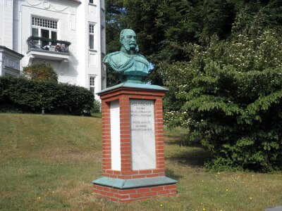 Kaiser wilhelm figure monument