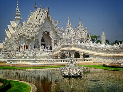 Wat rong khun chiang rai thailand photo