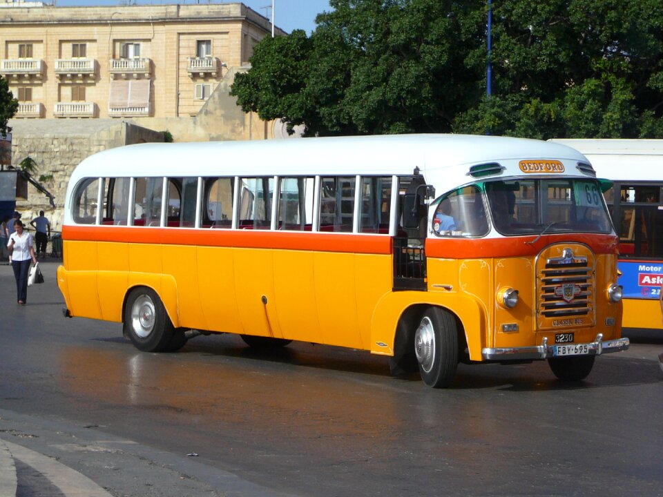 Transport vehicle travel