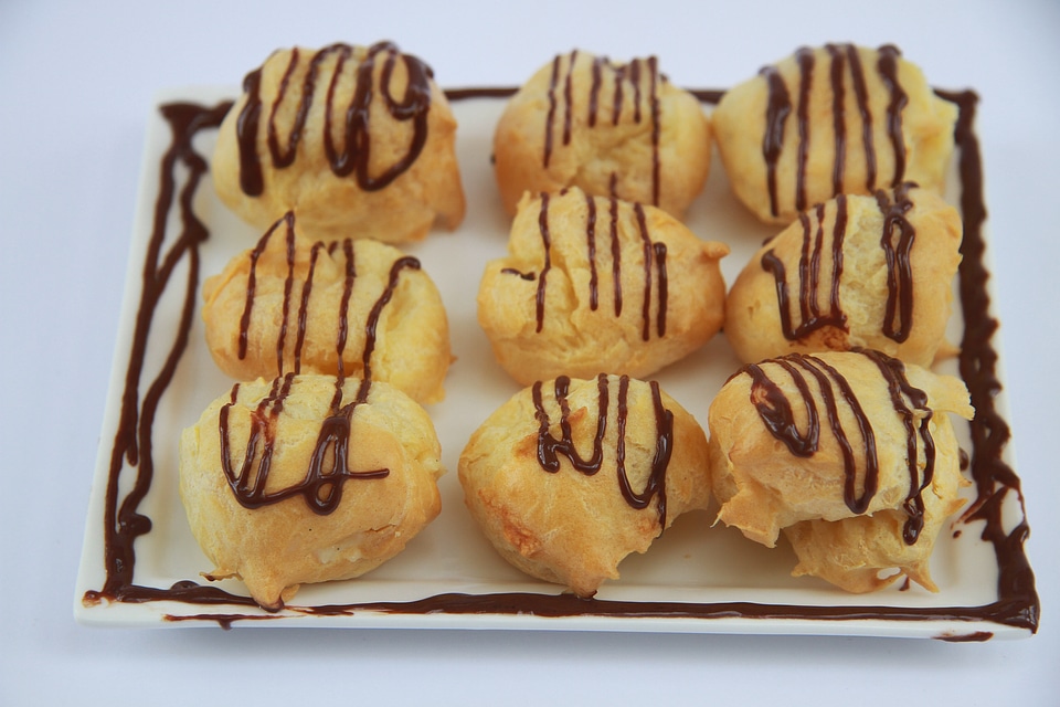 Profiteroles chocolate dessert