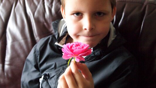 Boy macro flower photo