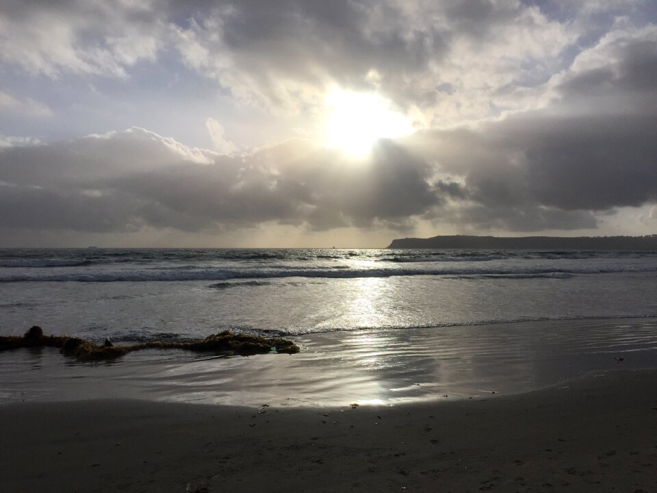Sea water sun