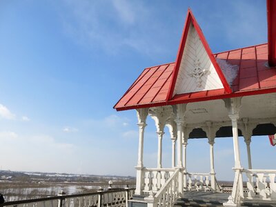 Sunshine red roof fresh