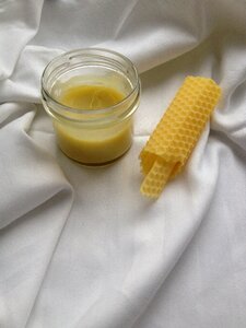 Honey cream homemade