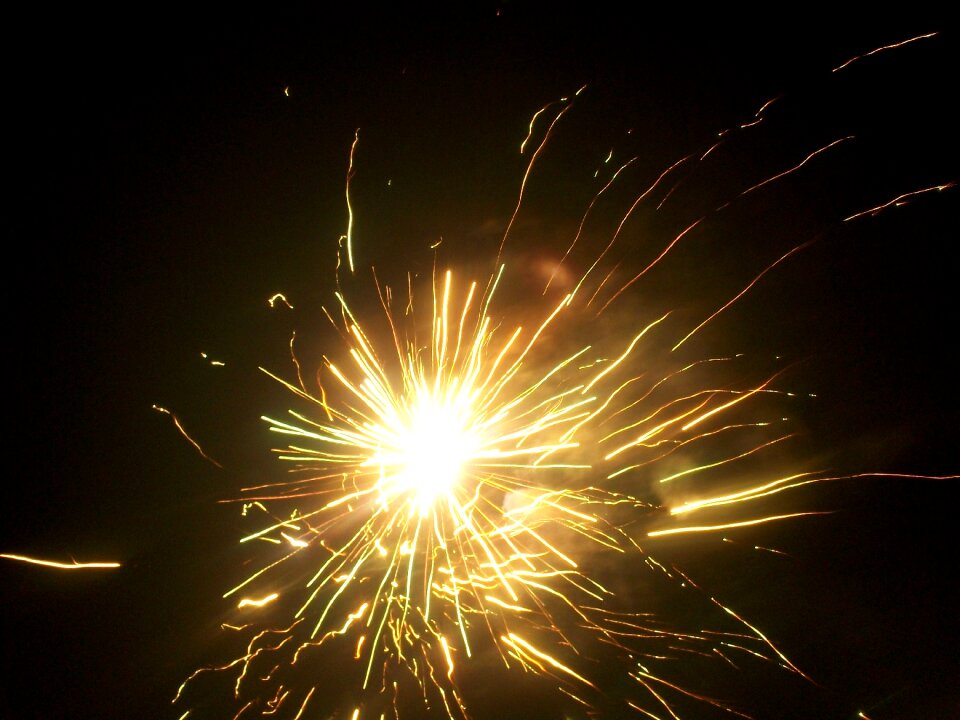Pyrotechnics rays light