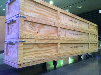 Baggage wheel wood