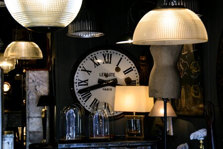 Clock marché aux puces lamp