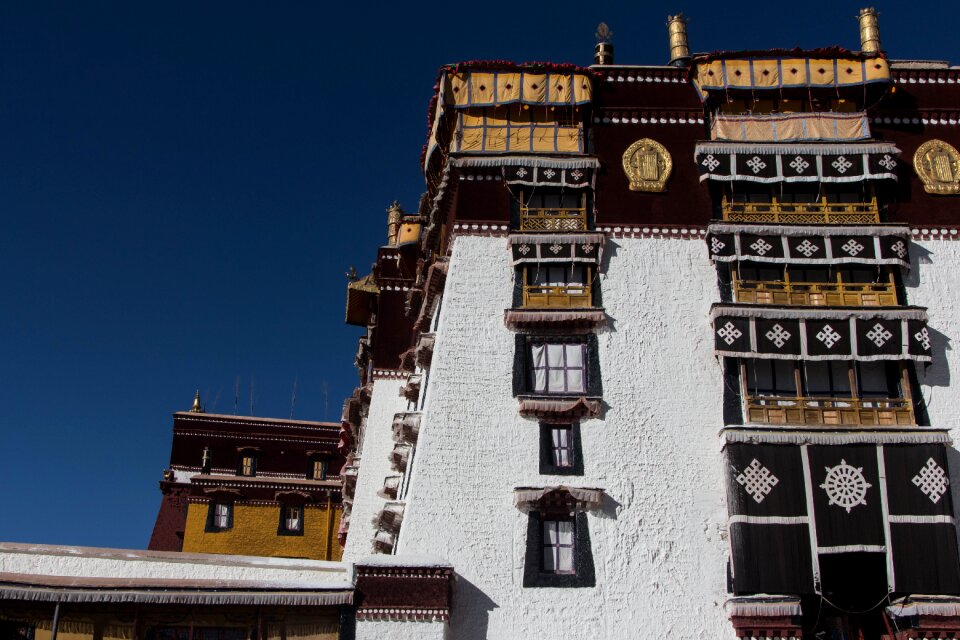Monastery tibetan lhasa