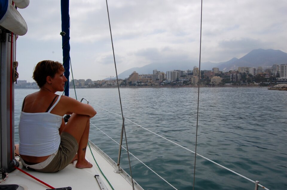 Horizon boat sea